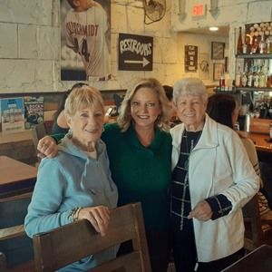 Meet your Posher, Sharon